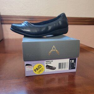 Aravon Flat Andrea-AR 10EE Black NIB (Women's)